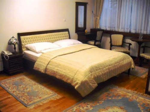 Hotel America